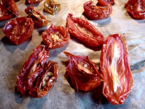 Tomaten trocknen im Backofen und einlegen, ein Rezept